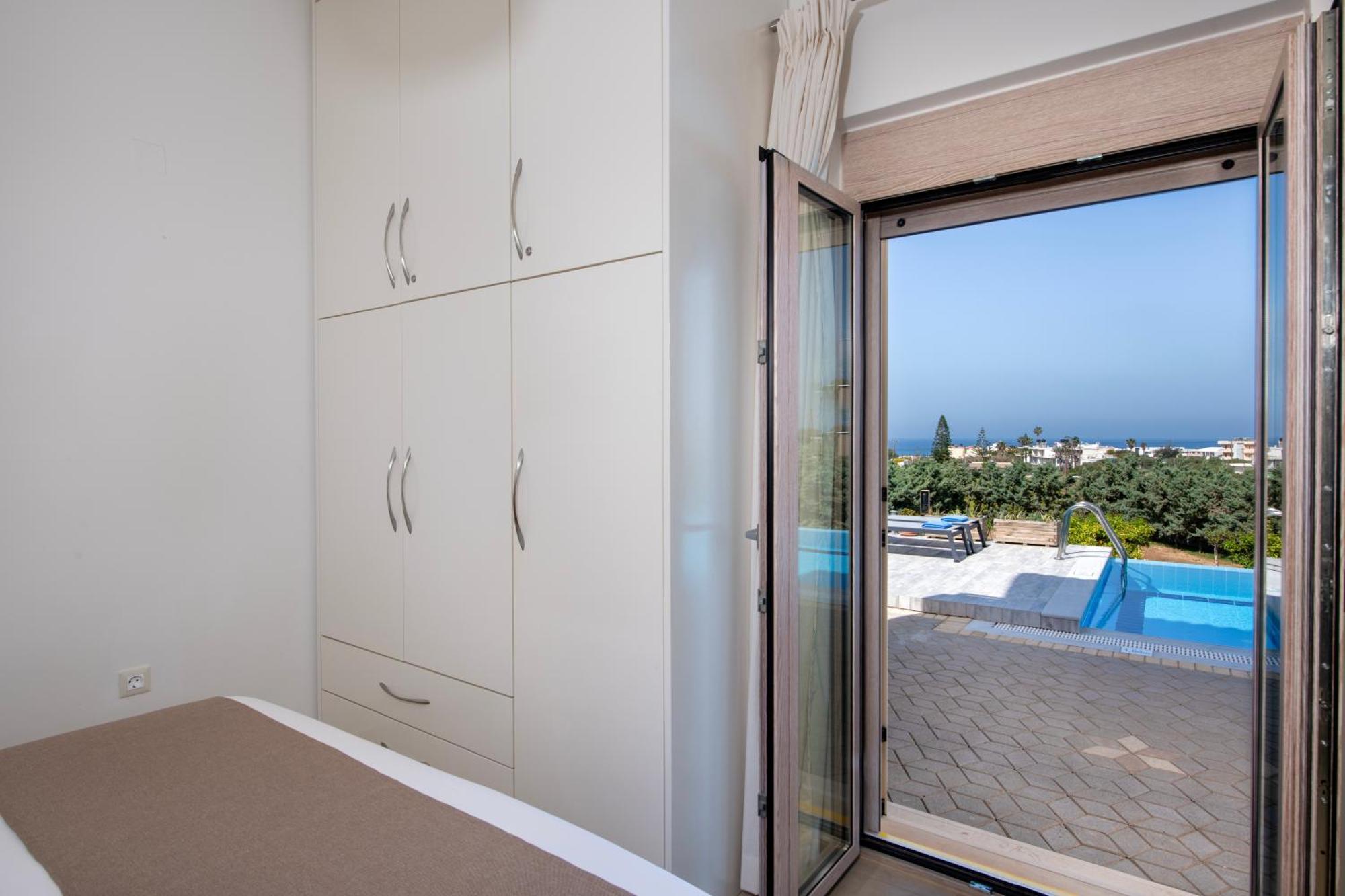 Four Seasons Private Villa - Seaview - Big Heated Pool - Gym - Sport Activities Gouves Exterior photo