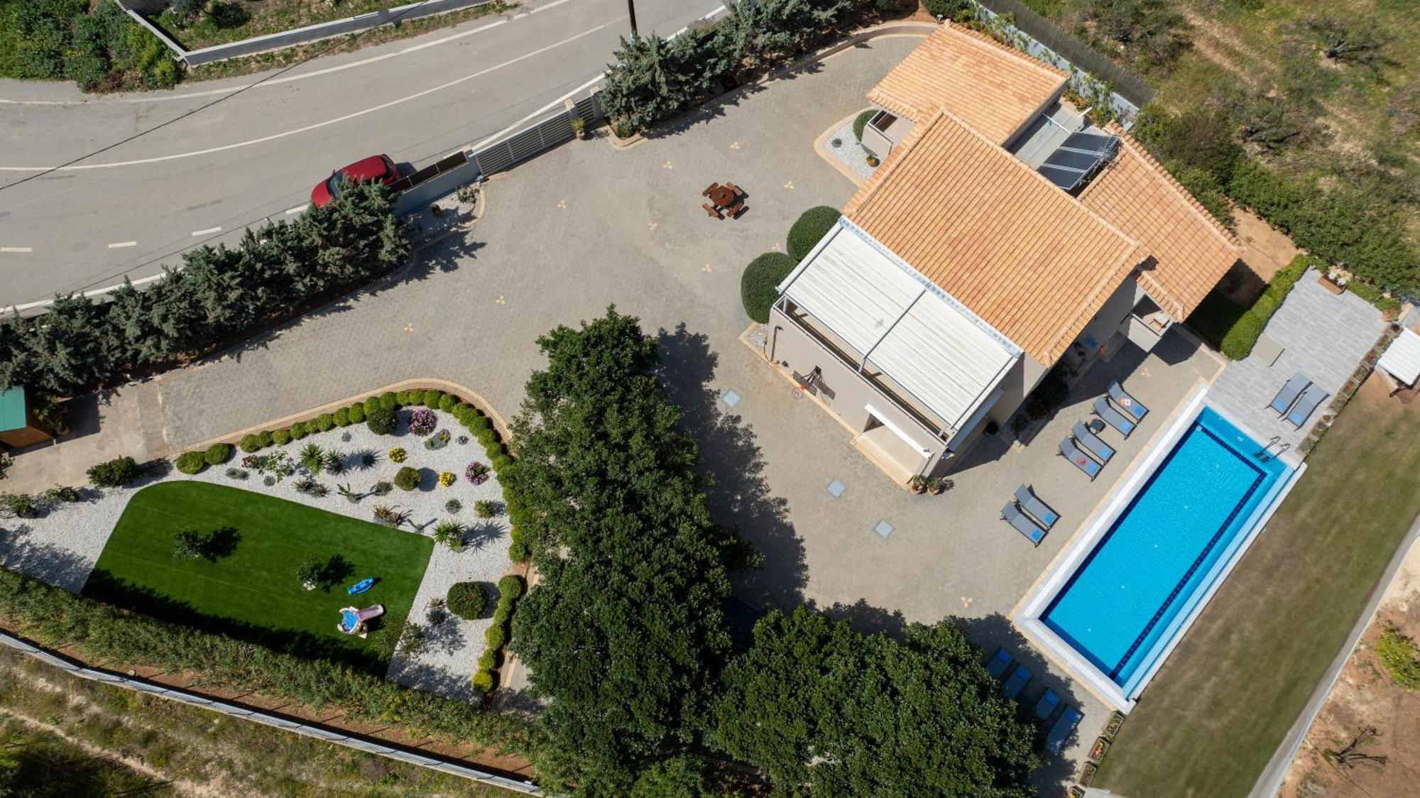 Four Seasons Private Villa - Seaview - Big Heated Pool - Gym - Sport Activities Gouves Exterior photo